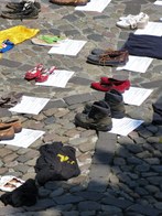 Action de la section suisse d'Amnesty International dénonçant les exactions en Colombie